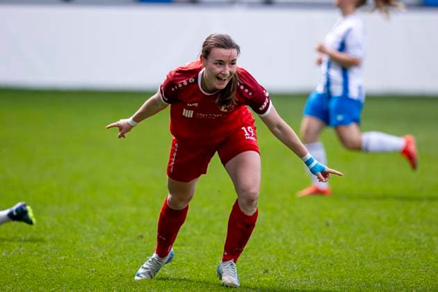 Regionalliga Nordost Frauen F C Hansa Rostock vs 1 FFV Erfurt Rostock 01 06 2025 Jubel, Lea Schrenk 19 1 FFV Erfurt Regionalliga Nordost Frauen F C Hansa Rostock vs 1 FFV Erfurt Ostseestadion Rostock 01 06 2025 Copyright: xBEAUTIFULxSPORTS Duehringx