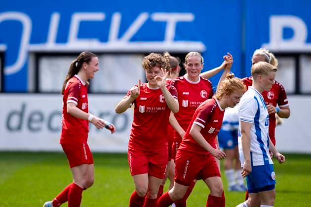 Regionalliga Nordost Frauen F C Hansa Rostock vs 1 FFV Erfurt Rostock 01 06 2025 Jubel, Anna Mittelsdorf 7 1 FFV Erfurt Regionalliga Nordost Frauen F C Hansa Rostock vs 1 FFV Erfurt Ostseestadion Rostock 01 06 2025 Copyright: xBEAUTIFULxSPORTS Duehringx