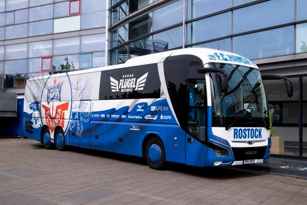 Regionalliga Nordost Frauen F C Hansa Rostock vs 1 FFV Erfurt Rostock 01 06 2025 Team bus F C Hansa Rostock Regionalliga Nordost Frauen F C Hansa Rostock vs 1 FFV Erfurt Ostseestadion Rostock 01 06 2025 Copyright: xBEAUTIFULxSPORTS Duehringx