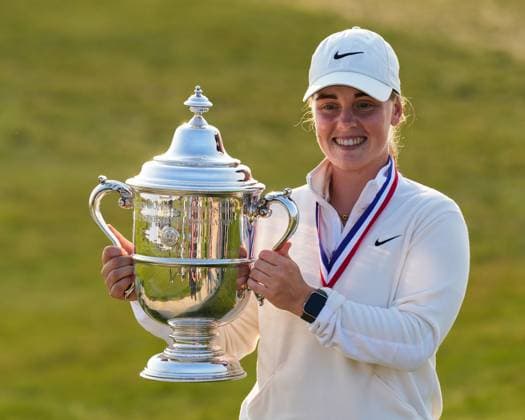 June 1, 2025, Erin, Wi, USA: MAJA STARK of Sweden holds the Harton S. Semple Trophy after winning the 80th LPGA, Golf Damen U.S. Womens Open at Erin Hills Golf Course in Erin, Wis. Stark became the third Swede to win the tournament in its 80-year history, finishing seven under. Erin USA - ZUMAb262 20250601_znp_b262_031 Copyright: xJeffxM.xBrownx