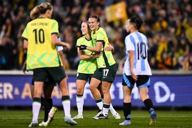 SOCCER AUSTRALIA ARGENTINA, Amy Sayer of Australia celebrates with team mates after scoring a goal during the Women s friendly international soccer match between Australia and Argentina at GIO Stadium in Canberra, Monday, June 2, 2025. ( NO ARCHIVING, EDITORIAL USE ONLY CANBERRA AUSTRALIAN CAPITAL TERRITORY AUSTRALIA  Copyright: xLUKASxCOCHx 20250602133139454418