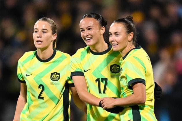 SOCCER AUSTRALIA ARGENTINA, Amy Sayer of Australia celebrates with team mates after scoring a goal during the Women s friendly international soccer match between Australia and Argentina at GIO Stadium in Canberra, Monday, June 2, 2025. ( NO ARCHIVING, EDITORIAL USE ONLY CANBERRA AUSTRALIAN CAPITAL TERRITORY AUSTRALIA  Copyright: xLUKASxCOCHx 20250602123441631001