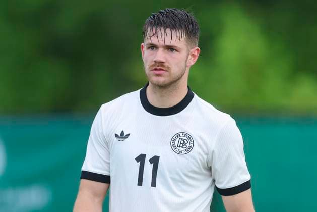 Jan Thielmann Germany looks on, Friendly match, Germany U21 vs RB Leipzig U19, Spa and GolfResort Weimarer Land on June 01, 2025 in Blankenhain, Germany Photo by Marco Steinbrenner DeFodi Images Jan Thielmann Germany looks on, Friendly match, Germany U21 vs RB Leipzig U19, Spa and GolfResort Weimarer Land, June 1, 2025 in Blankenhain, Germany Photo by Marco Steinbrenner DeFodi Images