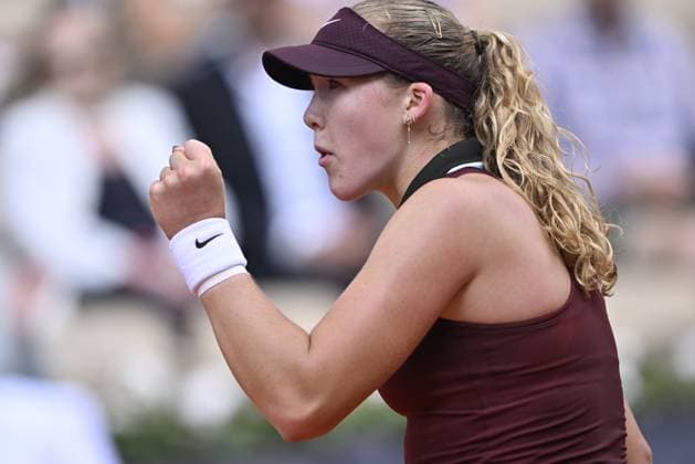 2025 Roland-Garros - Day 9 PARIS, FRANCE - JUNE 02: Mirra Andreeva of Australia competes with Darya Kasatkina (not seen) of Australia during the Women s Singles Fourth Round match on Day Nine of the 2025 French Open at Roland Garros on June 02, 2025 in Paris, France. Burak Akbulut Anadolu Paris France. Editorial use only. Please get in touch for any other usage.  Copyright: x2025xAnadoluxBurakxAkbulutx