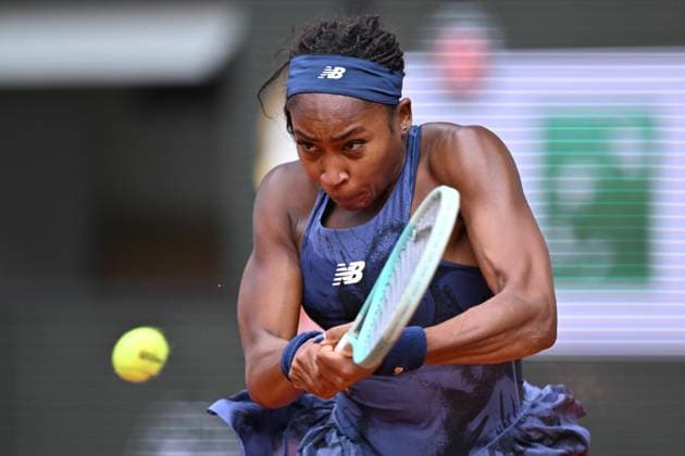 2025 Roland-Garros - Day 9 PARIS, FRANCE - JUNE 02: Coco Gauff of United States in action against Ekaterina Alexandrova during the Women s Singles Fourth Round match on Day Nine of the 2025 French Open at Roland Garros on June 02, 2025 in Paris, France. Mustafa Yalcin Anadolu Paris France. Editorial use only. Please get in touch for any other usage.  Copyright: x2025xAnadoluxMustafaxYalcinx