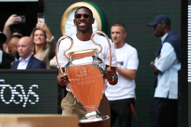 TENNIS : Roland Garros 2025 - Internationaux de France - 02 06 2025 Hommage a la victoire du Paris Saint Germain en ligue des champions - Ousmane Dembele (PSG) ParisFrance  Copyright: xMichtofx