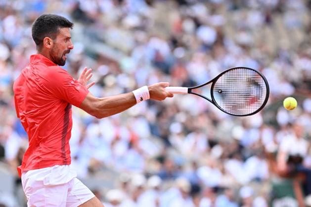 2025 Roland-Garros - Day 9 PARIS, FRANCE - JUNE 02: Novak Djokovic of Serbia competes with Cameron Norrie (not seen) of United Kingdom during the Men s Singles Fourth Round match on Day Nine of the 2025 French Open at Roland Garros on June 02, 2025 in Paris, France. Mustafa Yalcin Anadolu Paris France. Editorial use only. Please get in touch for any other usage.  Copyright: x2025xAnadoluxMustafaxYalcinx
