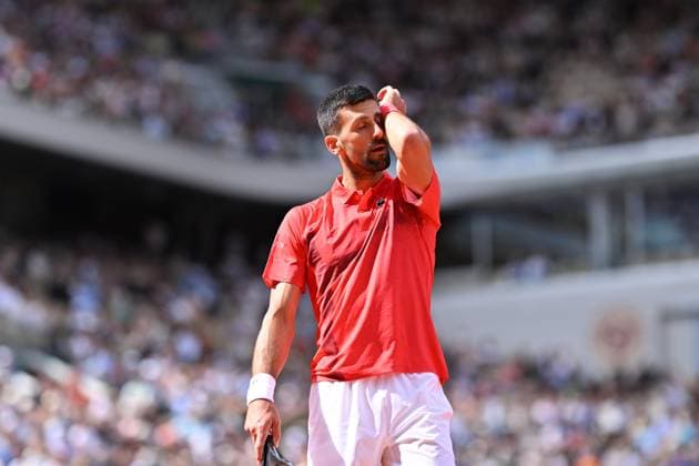 2025 Roland-Garros - Day 9 PARIS, FRANCE - JUNE 02: Novak Djokovic of Serbia competes with Cameron Norrie (not seen) of United Kingdom during the Men s Singles Fourth Round match on Day Nine of the 2025 French Open at Roland Garros on June 02, 2025 in Paris, France. Mustafa Yalcin Anadolu Paris France. Editorial use only. Please get in touch for any other usage.  Copyright: x2025xAnadoluxMustafaxYalcinx