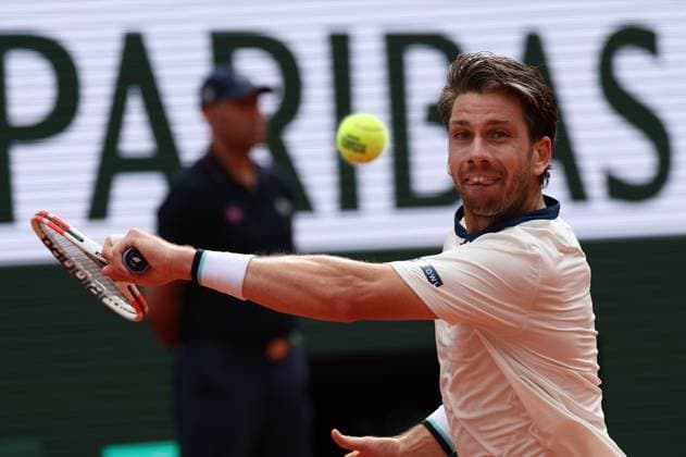 ROLAND GARROS 2025 Thierry Larret MAXPPP - PARIS (75) 02 06 2025 Thierry Larret Maxppp. Tennis. Roland Garros 2025. Internationaux de France de tennis. Stade Roland Garros, Paris (75). Le 2 juin 2025. Court Philippe Chatrier : Cameron NORRIE (GBR) vs Novak DJOKOVIC (SRB) - Tennis. Roland Garros 2025. French Open tennis tournament. Roland Garros Stadium, Paris (75) PARIS (75) STADE ROLAND GARROS PARIS ILE DE FRANCE FRANCE  Copyright: xMAXPPPxThierryxLarretx TLR202506022564 TLR202506022564
