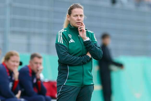 National coach Kathrin Peter Germany looks on, Friendly match, Germany vs USA U23, Kramski Arena on June 02, 2025 in Pforzheim, Germany Photo by Marco Steinbrenner DeFodi Images National coach Kathrin Peter Germany looks on, Friendly match, Germany vs USA U23, Kramski Arena, June 2, 2025 in Pforzheim, Germany Photo by Marco Steinbrenner DeFodi Images