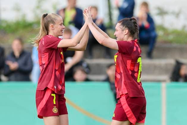 Sophie Weidauer Germany celebrates after scoring her teams first goal with Vivien Endemann Germany , Friendly match, Germany vs USA U23, Kramski Arena on 02 June 2025 in Pforzheim, Germany Photo by Marco Steinbrenner DeFodi Images Sophie Weidauer Germany celebrates after scoring her teams first goal with Vivien Endemann Germany , Friendly match, Germany vs USA U23, Kramski Arena, June 2, 2025 in Pforzheim, Germany Photo by Marco Steinbrenner DeFodi Images