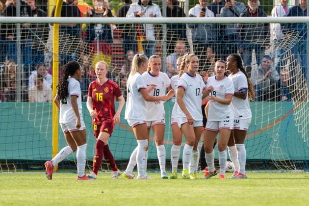 02 06 2025, xhfmx, Soccer U 23 Women International Match, Germany USA v l Riley Tiernan USA U23 , Evelyn Shores USA U23 , Abi Brighton USA U23 , Lauren Flynn USA U23 celebrate the 1 1 by Korbin Albert USA U23 DFL DFB REGULATIONS PROHIBIT ANY USE OF PHOTOGRAPHS as IMAGE SEQUENCES and or QUASI VIDEO Pforzheim