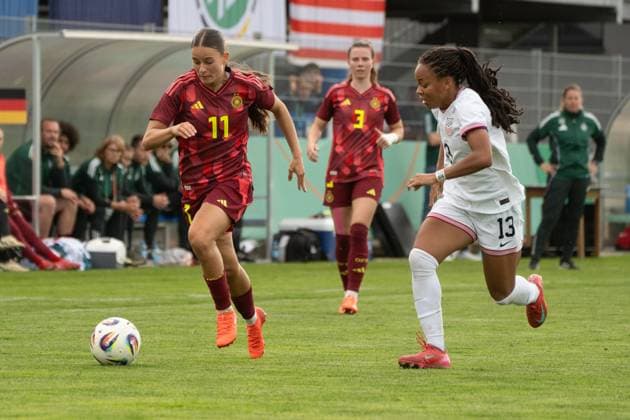02 06 2025, xhfmx, Soccer U 23 Women International Match, Germany USA v l Tuana Mahmoud Germany U23 in duel with Caiya Hanks USA U23 DFL DFB REGULATIONS PROHIBIT ANY USE OF PHOTOGRAPHS as IMAGE SEQUENCES and or QUASI VIDEO Pforzheim