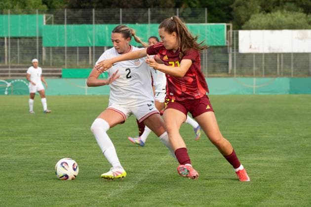 02 06 2025, xhfmx, Soccer U 23 Women International Match, Germany USA v l Emily Mason USA U23 in duel with Mara Alber Germany U23 DFL DFB REGULATIONS PROHIBIT ANY USE OF PHOTOGRAPHS as IMAGE SEQUENCES and or QUASI VIDEO Pforzheim