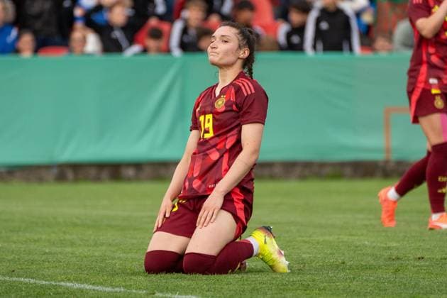 02 06 2025, xhfmx, Soccer U 23 Women International Match, Germany USA Sophie Weidauer Germany U23 after a missed goal chance DFL DFB REGULATIONS PROHIBIT ANY USE OF PHOTOGRAPHS as IMAGE SEQUENCES and or QUASI VIDEO Pforzheim