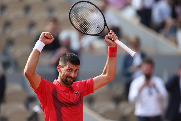 (250603) -- PARIS, June 3, 2025 -- Novak Djokovic of Serbia celebrates defeating Cameron Norrie of Britain after the men s singles 4th round match at the French Open tennis tournament at Roland Garros, Paris, France, June 2, 2025. ) (SP)FRANCE-PARIS-TENNIS-FRENCH OPEN-MEN S SINGLES LixJing 