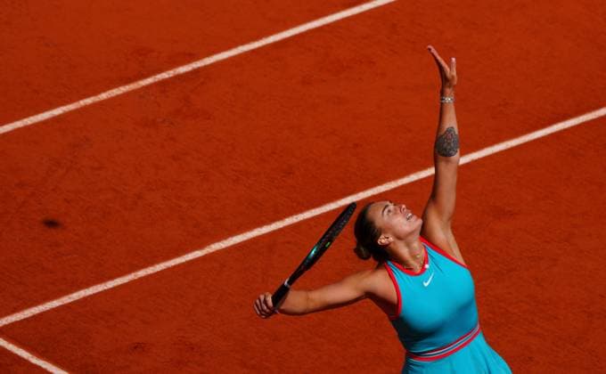 Aryna Sabalenka in quarter final action French Open Tennis, Day Ten, Tennis, Roland Garros, Paris, France - 03 Jun 2025 EDITORIAL USE ONLY No use with unauthorised audio, video, data, fixture lists, club league logos or live services. Online in-match use limited to 120 images, no video emulation. No use in betting, games or single club league player publications. Copyright: xJavierxGarcia Shutterstockx 15335298d