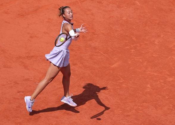 Qinwen Zheng CHN Tennis French Open 2025 Roland Garros Paris France June 3, 2025 Copyright: xJuergenxHasenkopfx