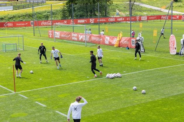 SOCCER - NL, AUT vs ROU SEEFELD,AUSTRIA,03.JUN.25 - SOCCER - UEFA Nations League, group stage, OEFB international match, Länderspiel, Nationalmannschaft Austria vs Romania, preview, training AUT. Image shows an overview with Team AUT.  GEPAxpictures xMichaelxKristen