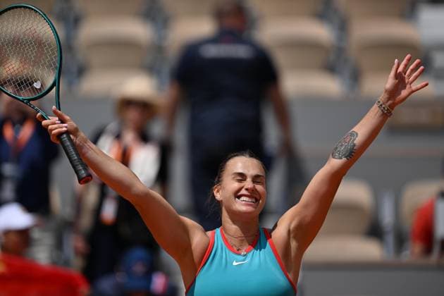 2025 Roland-Garros - Day 10 PARIS, FRANCE - JUNE 03: Aryna Sabalenka of Belarus celebrates after competing against Zheng Qinwen (not seen) of China during her quarter-final women s singles match on day ten of the 2025 French Open on Court Philippe-Chatrier at the Roland-Garros Complex in Paris, France on June 03, 2025. Mustafa Yalcin Anadolu Ile-de-France France. Editorial use only. Please get in touch for any other usage.  Copyright: x2025xAnadoluxMustafaxYalcinx
