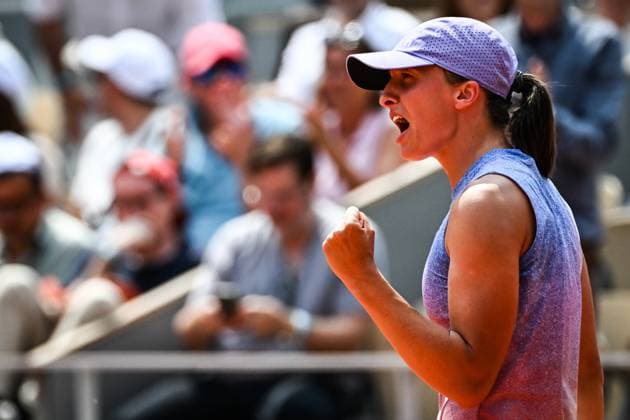 June 3, 2025, Paris, France, France: Iga SWIATEK of Poland celebrates his victory during the tenth day of Roland-Garros 2025, French Open 2025, Grand Slam tennis tournament at Roland-Garros Stadium on June 03, 2025 in Paris, France. Paris France - ZUMAm308 20250603_zsp_m308_013 Copyright: xMatthieuxMirvillex