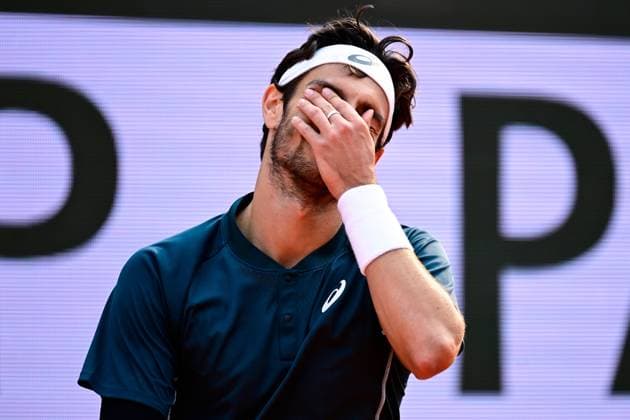 Sport Bilder des Tages TENNIS : Roland Garros 2025 - Internationaux de France - 03 06 2025 Lorenzo Musetti ( Italy ) reacts during the 2025 French Open at Roland Garros on Juin 03, 2025 in Paris, France. ( Photo Dante Badano PSNewz ) - ParisFrance  Copyright: xx