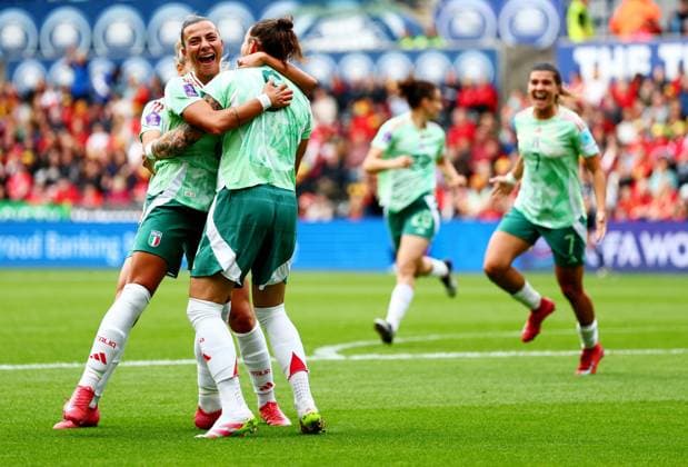 Elena Linari of Italy celebrates scoring a goal after making the score 0-1. Wales Women v Italy Women, UEFA Women s Nations League - League A - Group 4, Football, Swansea.com Stadium, Swansea, Wales, UK - 03 Jun 2025 EDITORIAL USE ONLY No use with unauthorised audio, video, data, fixture lists, club league logos or live services. Online in-match use limited to 120 images, no video emulation. No use in betting, games or single club league player publications. Copyright: xJamesxMarsh Shutterstockx 15338010y