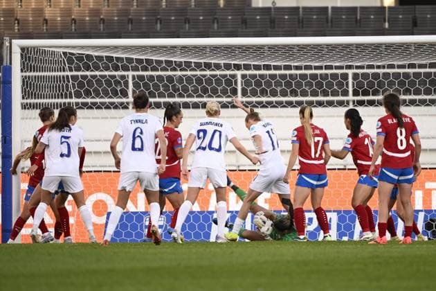 Goal keeper Milica Kostic of Serbia 1 blocks a shot during the Women s UEFA Nations League Group B3 football match between Finland and Serbia in Helsinki, Finland, on June 3, 2025. Helsinki Finland LKFTJK20250603204232LSUQ  Copyright: xEmmixKorhonenx LKFTJK20250603204232LSUQ