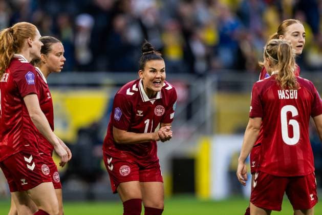 250603 Katrine Veje of Denmark looks dejected after 1 0 during the Women s Nations League football match between Sweden and Denmark on June 3, 2025 in Stockholm Photo Emma Wallskog BILDBYRAN COP 320 JM0698 fotboll football soccer fotball nations league uefa womens nations league sverige sweden danmark denmark dam bbeng depp  Copyright: EMMAxWALLSKOG BB250603EW014