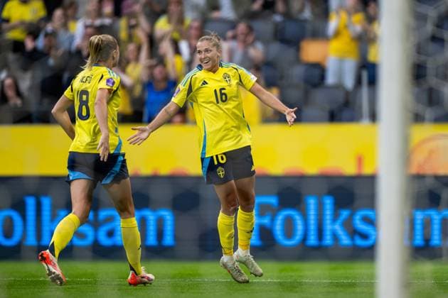250603 Fridolina Rolfö and Filippa Angeldahl of Sweden celebrates after 3 0 during the Women s Nations League football match between Sweden and Denmark on June 3, 2025 in Stockholm Photo Joel Marklund BILDBYRAN kod JM JM0698 fotboll football soccer fotball nations league uefa womens nations league sverige sweden danmark denmark dam bbeng bbauto jubel  Copyright: JOELxMARKLUND BB250603JM029