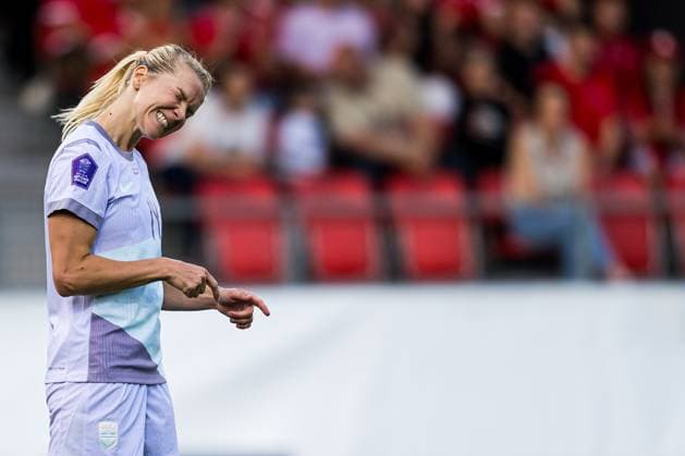 250603 Ada Hegerberg of Norway reacts after missing a chance to score during the UEFA Women™s Nations League football match between Switzerland and Norway on June 3, 2025 in Sion Photo Marius Simensen BILDBYRAN COP 238 bbeng dam football fotball fotboll norge norway soccer sveits switzerland uefa women s nations league  Copyright: MARIUSxSIMENSEN BB250603BB576
