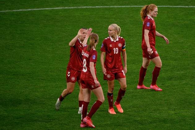 250603 Pernille Harder of Denmark after the 3 1 goal during the Women s Nations League football match between Sweden and Denmark on June 3, 2025 in Stockholm Photo Simon Hastegard BILDBYRAN kod SH JM0698 fotboll football soccer fotball nations league uefa womens nations league sverige sweden danmark denmark dam bbeng jubel depp  Copyright: SIMONxHASTEGARD BB250603SH037