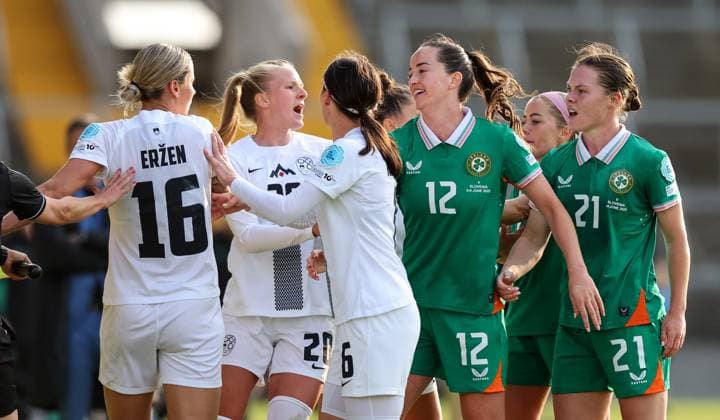 UEFA Women s Nations League 2025, Pairc Ui Chaoimh, Cork 3 6 2025 Republic of Ireland WNT vs Slovenia Slovenia™s Kaja ErÅ¾en and Zara KramÅ¾ar clash with Anna Patten of Ireland Kaja ErÅ¾en and Zara KramÅ¾ar clash with Anna Patten 3 6 2025  Copyright: x INPHO RyanxByrnex RB1_3669