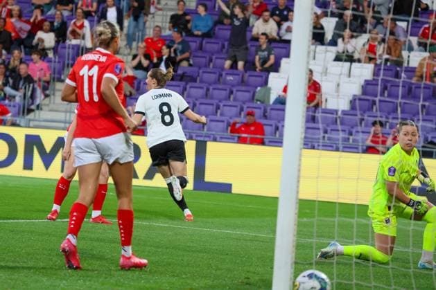 Vienna, Austria 03 June 2025 UEFA Nations League Women 2025 Austria vs Germany In the picture from left the second scorer Sydney Lohmann Germany scores the goal to make it 1-0 for Germany and cheers Generali Arena Copyright: xFotostandx xFantinix