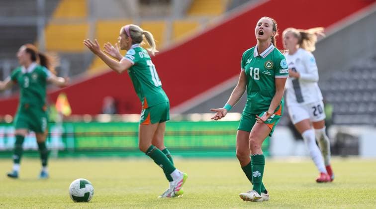 UEFA Women s Nations League 2025, Pairc Ui Chaoimh, Cork 3 6 2025 Republic of Ireland WNT vs Slovenia Ireland™s Kyra Carusa reacts to a decision Kyra Carusa reacts to a decision 3 6 2025  Copyright: x INPHO RyanxByrnex RB1_3284
