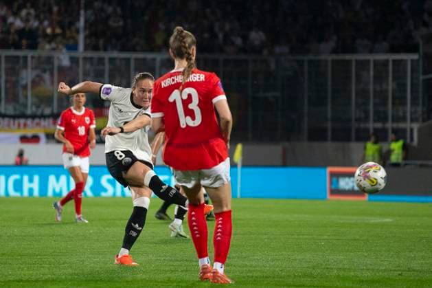 GER, Bremen, Soccer, Womens Soccer, UEFA Womens Nations League, Matchday 6, Austria vs Germany in picture v l Sydney Lohmann GER 08 , Goal shot to 5 0 03 06 2025, Franz Horr Stadion Vienna UEFA REGULATIONS PROHIBIT ANY USE OF PHOTOGRAPHS AS IMAGE SEQUENCES AND OR QUASI VIDEO, Copyright: HMBxMedia PaulxFritz
