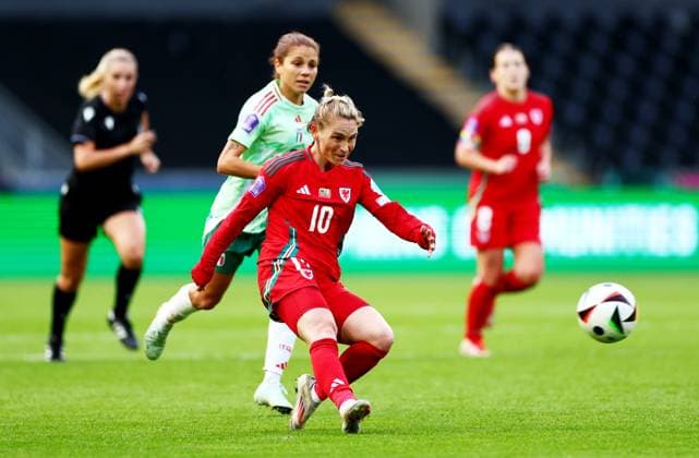 Jess Fishlock of Wales scores a goal to make the score 1-4. Wales Women v Italy Women, UEFA Women s Nations League - League A - Group 4, Football, Swansea.com Stadium, Swansea, Wales, UK - 03 Jun 2025 EDITORIAL USE ONLY No use with unauthorised audio, video, data, fixture lists, club league logos or live services. Online in-match use limited to 120 images, no video emulation. No use in betting, games or single club league player publications. Copyright: xJamesxMarsh Shutterstockx 15338010bs