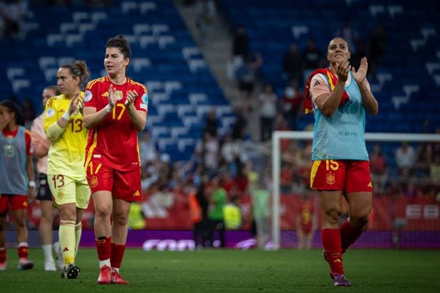 Lucia Garcia (Spain) and Cristina Martin-Prieto (Spain) gestures during a Women s Nations League match between Spain and England at Stage Front Stadium in Barcelona, Barcelona, Spain, on June 03 2025. Photo by Felipe Mondino  Copyright: xFelipexMondino IPAxSportx xipa-agency.netx xx IPA_58577938 IPA_Agency_IPA58577938