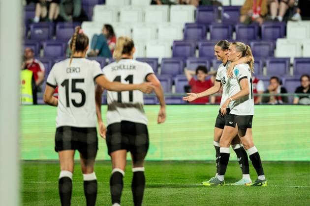 UEFA Womens Nations League Austria Germany 03 06 2025 Cheers for 0 6 by Laura Freigang Germany, 10 UEFA Womens Nations League Austria Germany Vienna, Franz Horr Stadium on 03 06 2025 Copyright: xBEAUTIFULxSPORTS Wunderlx