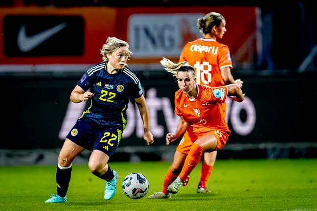 Scotland midfielder Erin Cuthbert, Netherlands midfielder Jackie Groenen during the match Netherlands Scotland women at the Koning Willem II stadium for the UEFA Nations League women season 2024 2025 in TILBURG, Netherlands on 3 june 2025, photo by Marcel van Dorst EYE4images DeFodi Images