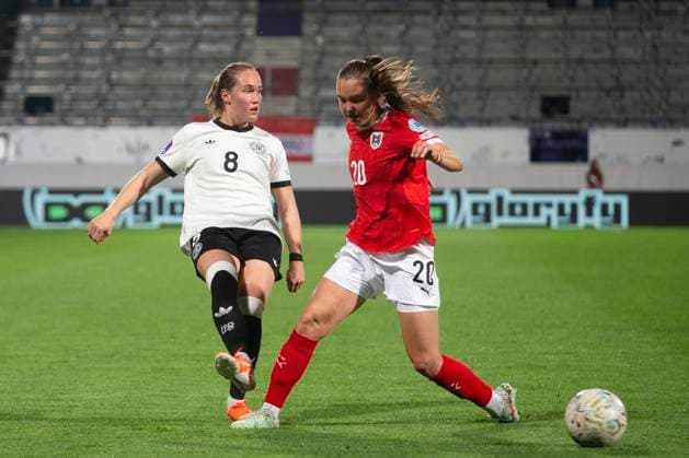 GER, Bremen, Soccer, Womens Soccer, UEFA Womens Nations League, Matchday 6, Austria vs Germany pictured from l Sydney Lohmann GER 08 , Lilli Purtscheller AUT 20 , Duel 03 06 2025, Franz Horr Stadium Vienna UEFA REGULATIONS PROHIBIT ANY USE OF PHOTOGRAPHS AS IMAGE SEQUENCES AND OR QUASI VIDEO, Copyright: HMBxMedia PaulxFritz