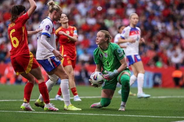 June 3, 2025, Cornella, Barcelona, SPAIN: Hanna Hampton of England in action during the UEFA Womens Nations League 2024 25 Grp A3 MD 6, match between Spain and England at RCDE Stadium on June 03, 2025 in Cornella, Barcelona, Spain. Cornella SPAIN - ZUMAa181 20250603_zaa_a181_186 Copyright: xJavierxBorregox
