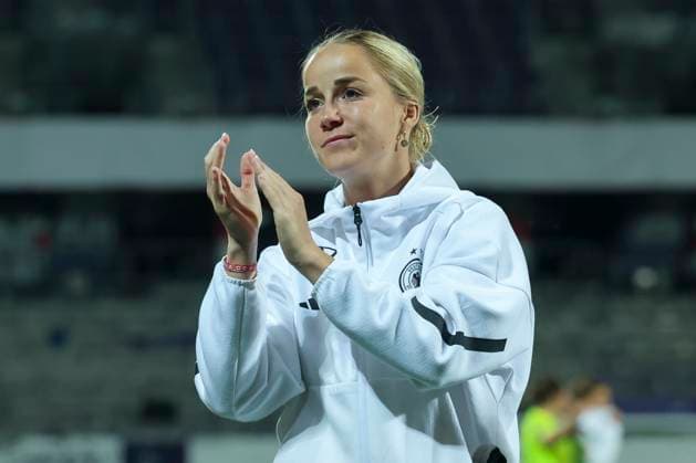 Giulia Gwinn Germany cheers, UEFA Women s Nations League 2024 25 Grp A1 MD6, Austria and Germany, Viola Park on June 03, 2025 in Vienna, Austria Photo by Marco Steinbrenner DeFodi Images Giulia Gwinn Germany cheers, UEFA Women s Nations League 2024 25 Grp A1 MD6, Austria and Germany, Viola Park, June 3, 2025 in Vienna, Austria Photo by Marco Steinbrenner DeFodi Images