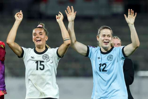 Selina Cerci Germany and goalkeeper Stina Johannes Germany cheer, UEFA Women s Nations League 2024 25 Grp A1 MD6, Austria and Germany, Viola Park on June 03, 2025 in Vienna, Austria Photo by Marco Steinbrenner DeFodi Images Selina Cerci Germany and goalkeeper Stina Johannes Germany cheer, UEFA Women s Nations League 2024 25 Grp A1 MD6, Austria and Germany, Viola Park, June 3, 2025 in Vienna, Austria Photo by Marco Steinbrenner DeFodi Images