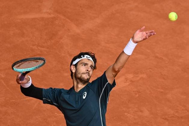 Roland Garros 2025: Lorenzo Musetti (ITA) faces Frances Tiafoe (USA) in the quarter-finals of the Grand Slam tournament, on the Philippe Chatrier court, in Paris, on June 3, 2025, at the Roland-Garros stadium, - 03 06 2025 - France Ile-de-France (region) Paris -  JulienxMattiax xLexPictorium LePictorium_0309818
