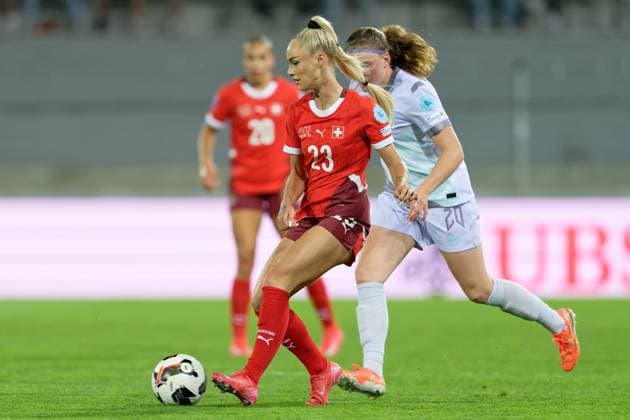 Sion, Switzerland, June 03 2025 : Alisha Lehmann (23 Switzerland) pass the ball during the UEFA Women s Nations League game between Switzerland and Norway at Stade de Tourbillon in Sion, Switzerland (Giuseppe Velletri SPP) Copyright: xGiuseppexVelletrix xSPPx spp-en-GiVeSp-DZ9_8160
