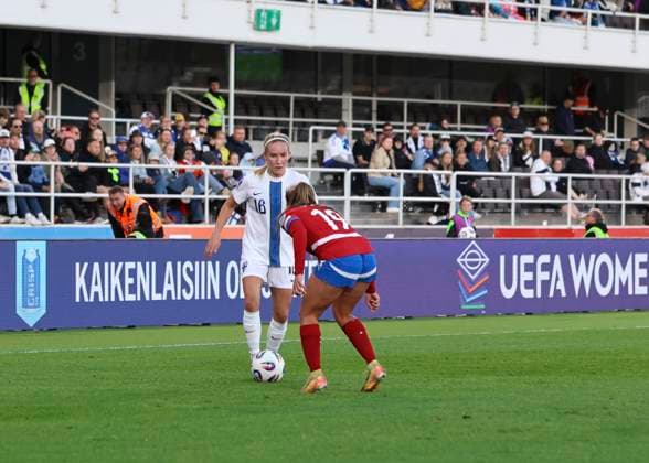 Nea Lehtola (16 Finland) taking on Tyla Jay Vlajnic (19 Serbia) during the UEFA Women s Nations League game between Finland and Serbia at the Olympic Stadium, Helsinki, Finland, on Tuesday, 03 June, 2025. (Bettina Weissensteiner SPP) Copyright: xBettinaxWeissensteinerx xSPPx spp-en-BeWeSp-D02A6569