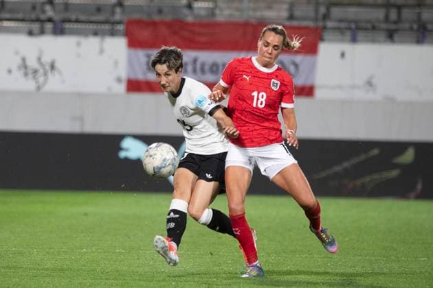 GER, Bremen, Soccer, Womens Soccer, UEFA Womens Nations League, Matchday 6, Austria vs Germany pictured from l Sara Doorsoun GER 23 , Julia Hickelsberger AUT 18 , Duel 03 06 2025, Franz Horr Stadium Vienna UEFA REGULATIONS PROHIBIT ANY USE OF PHOTOGRAPHS AS IMAGE SEQUENCES AND OR QUASI VIDEO, Copyright: HMBxMedia PaulxFritz