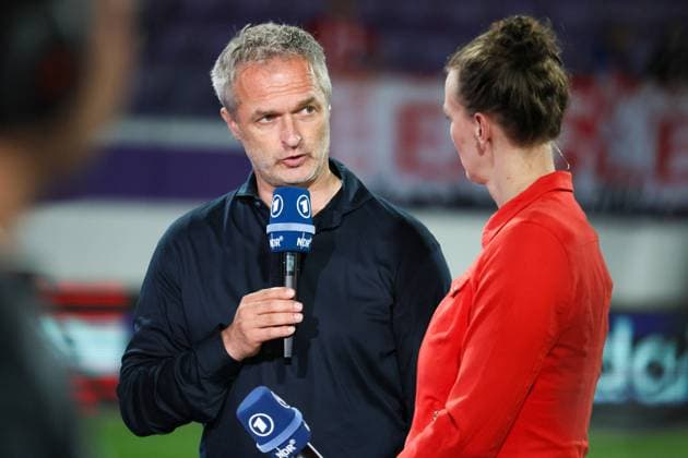 Vienna, Austria 03 June 2025 UEFA Nations League Women 2025 Austria vs Germany In the picture from left coach Christian Wück Wueck Germany and presenter Almuth Schult in an interview after the victory against Austria in Vienna Generali Arena Copyright: xFotostandx xFantinix