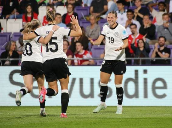03 06 2025, xgrfx, Soccer UEFA Women s Nations League , Austria Germany v l Goal, Klara Bühl German Women s National Team DFL DFB REGULATIONS PROHIBIT ANY USE OF PHOTOGRAPHS as IMAGE SEQUENCES and or QUASI VIDEO Vienna
